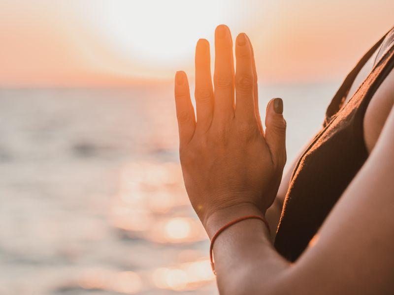 Du betrachtest gerade Was bedeutet eigentlich Namaste?